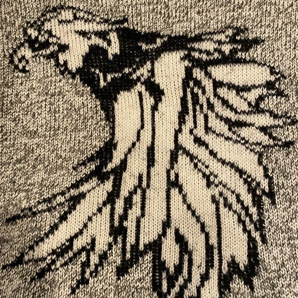 Unique Large Eagle Knit Sweater - Picture 2 of 3